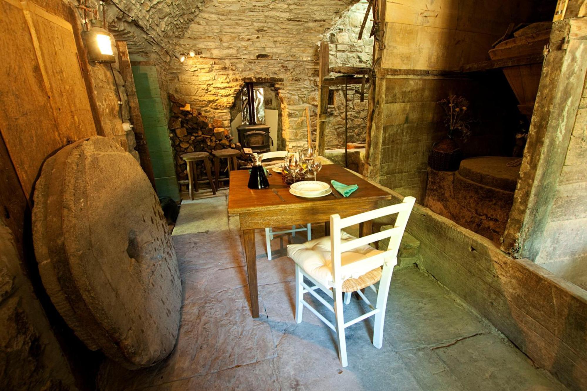 Mulino Marghen - Restored Watermill - Accomodation And Retreat Center Zeri Ngoại thất bức ảnh